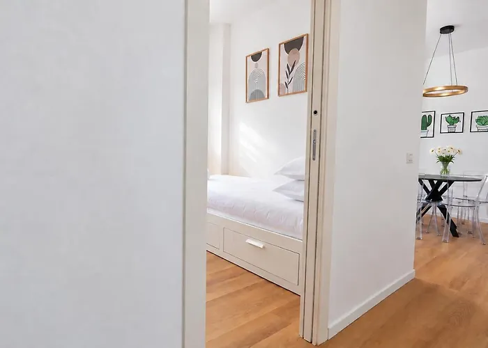 Appartamento Elegantis Trastevere Family With Terrace - Near Tram, Train And Bus For The Centre