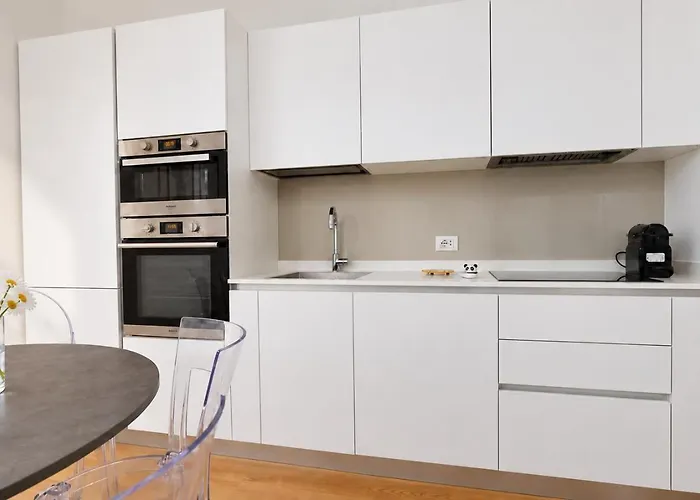 Elegantis Trastevere Family With Terrace - Near Tram, Train And Bus For The Centre Roma